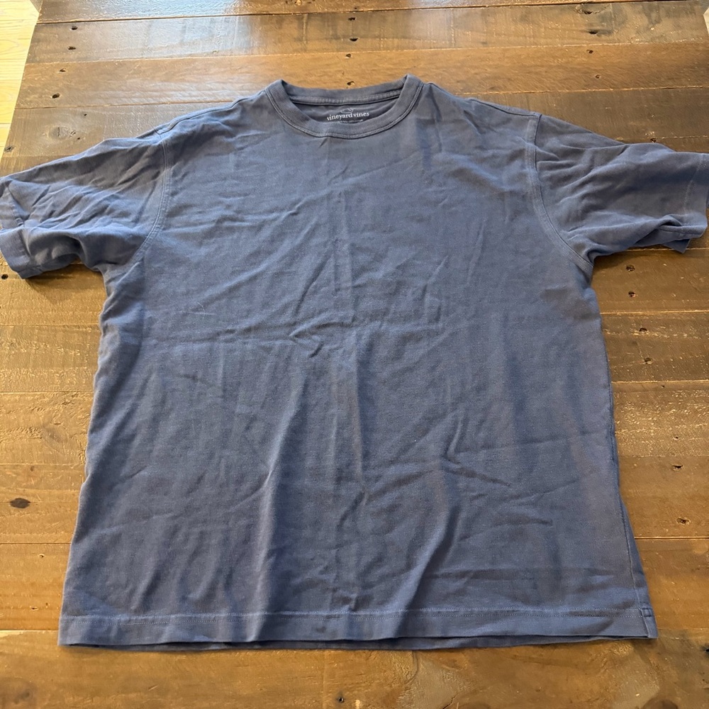 Vineyard Vines blue Heavyweight Peruvian Cotton Men's T-Shirt Medium